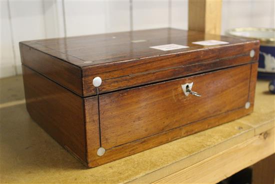 Victorian rosewood work box(-)